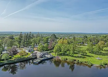 Brynteg Country and Leisure Retreat, Llanrug