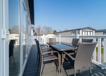 Platinum 3  Lodge (slps 6)  decking with Hot Tub - Brynteg Country and Leisure Retreat, Llanrug