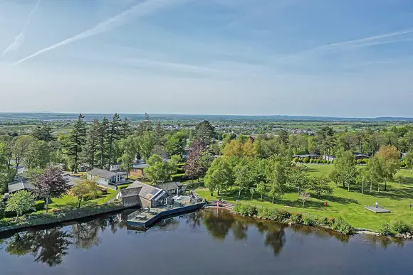 Brynteg Country and Leisure Retreat, Llanrug