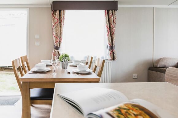 Silver  2 Caravan - Brynteg Country and Leisure Retreat, Llanrug