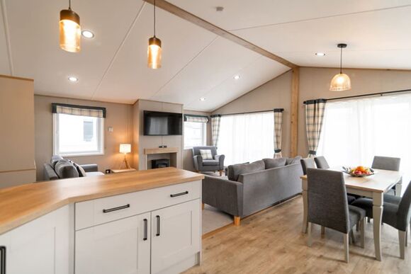 Platinum 3 Lodge with decking - Brynteg Country and Leisure Retreat, Llanrug