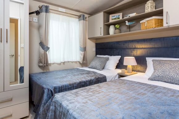 Platinum 3 Caravan with Decking - Brynteg Country and Leisure Retreat, Llanrug