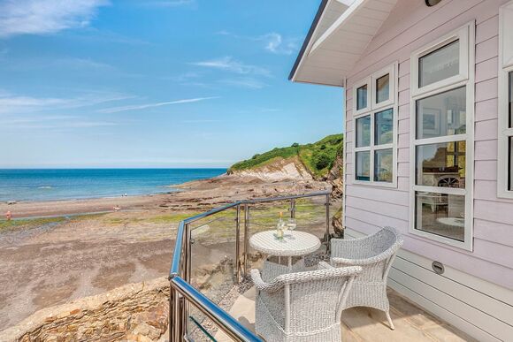 Larkstone Elegance - Beach Cove Coastal Retreat, Hele Bay, Ilfracombe