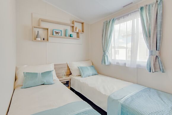 Angus Caravan - Beech Hedge, Cargill