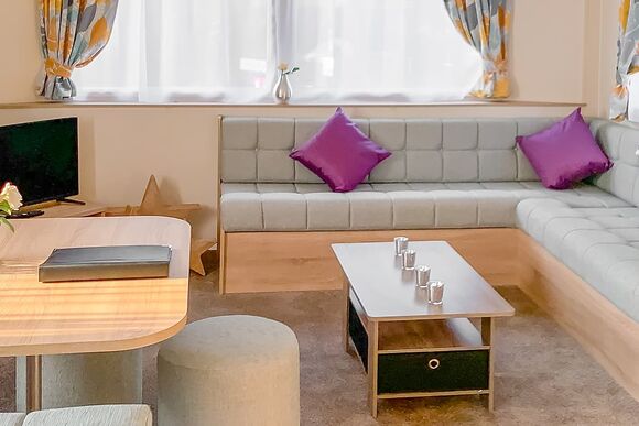 Grampian Caravan - Beech Hedge, Cargill