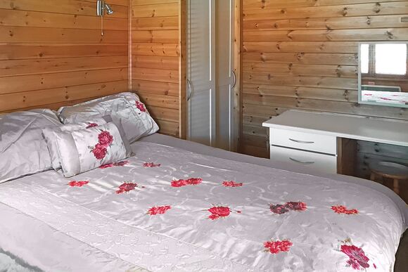 Finch - Beechwood Park, Elvaston