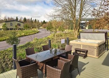 Fell View 6 Hot tub - Bowland Escapes, Chipping