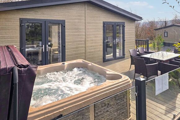 Fell View 6 Hot tub - Bowland Escapes, Chipping