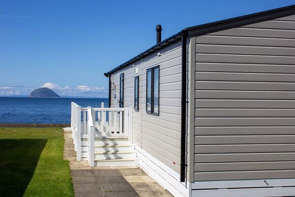 Arran Pet - Bennane Shore Holiday Park, Lendalfoot