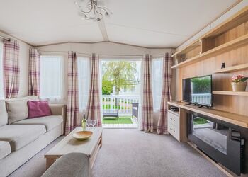 Signature Three Bedroom - Bucklegrove Holiday Park, Cheddar,