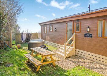 Platinum Lodge 3 (Pet) - Bucklegrove Holiday Park, Cheddar,