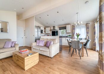 Platinum Lodge 3 (Pet) - Bucklegrove Holiday Park, Cheddar,