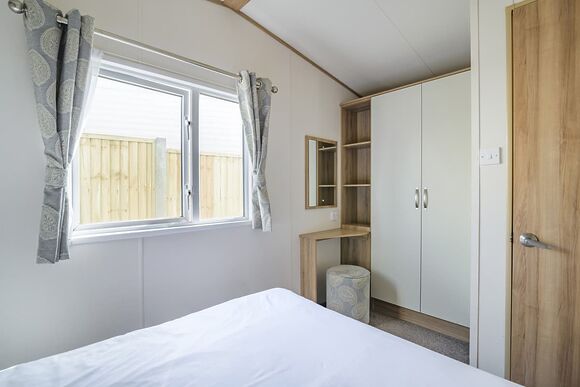 Classic One Bedroom - Bucklegrove Holiday Park, Cheddar,