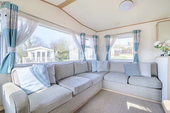 Classic One Bedroom - Bucklegrove Holiday Park, Cheddar,