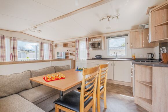Signature Three Bedroom - Bucklegrove Holiday Park, Cheddar,