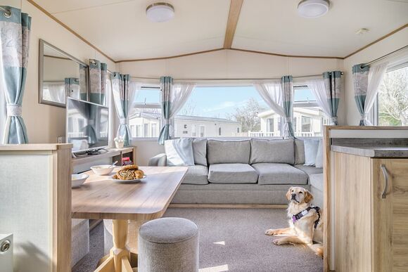 Classic Two Bedroom (Pet friendly) - Bucklegrove Holiday Park, Cheddar,