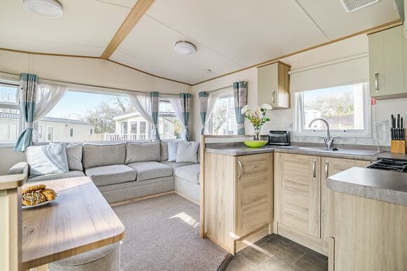 Classic Two Bedroom (Pet friendly) - Bucklegrove Holiday Park, Cheddar,