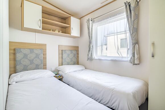 Classic Two Bedroom (Pet friendly) - Bucklegrove Holiday Park, Cheddar,