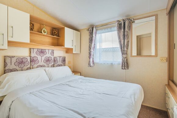 Comfort Three Bedroom (Pet friendly) - Bucklegrove Holiday Park, Cheddar,