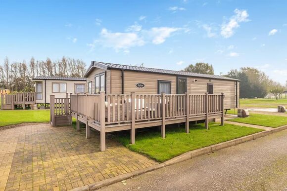 Willows (Pet) - Beverley Holiday Park, Beverley