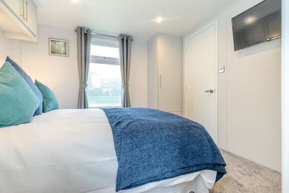 Chestnut (Pet) - Beverley Holiday Park, Beverley