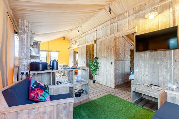 Safari 5 - Blue Hills Holiday Park, St Agnes