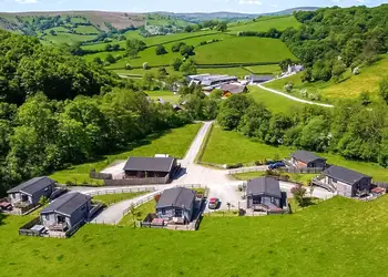 Black Hall Lodges, Knighton
