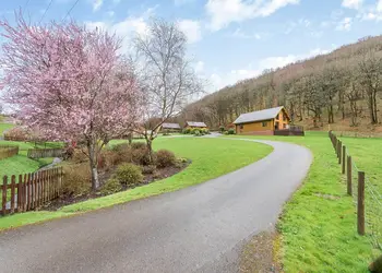 Black Hall Lodges, Knighton
