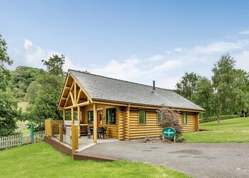 Michigan Lodge - Black Hall Lodges, Knighton