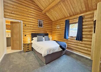 Michigan Lodge - Black Hall Lodges, Knighton