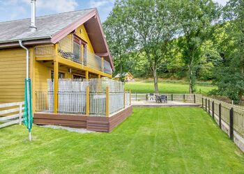 Helsinki Lodge - Black Hall Lodges, Knighton