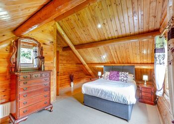 Ontario Lodge - Black Hall Lodges, Knighton