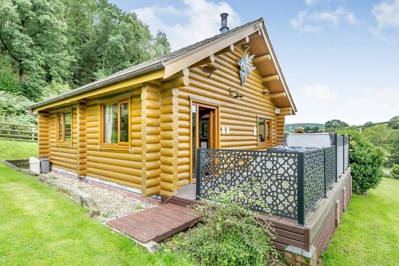 Huron Lodge - Black Hall Lodges, Knighton