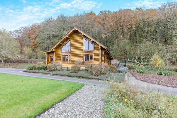 Winnipeg Lodge - Black Hall Lodges, Knighton