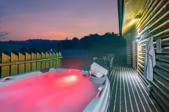 Winnipeg Lodge - Black Hall Lodges, Knighton