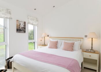 Premier Spa Lodge 2 - Hornbeam Lodge Escape, Honiton