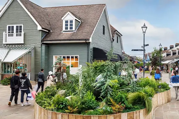 Bicester Village - Designer Outlet 20 miles from Bluewood Lodges 
