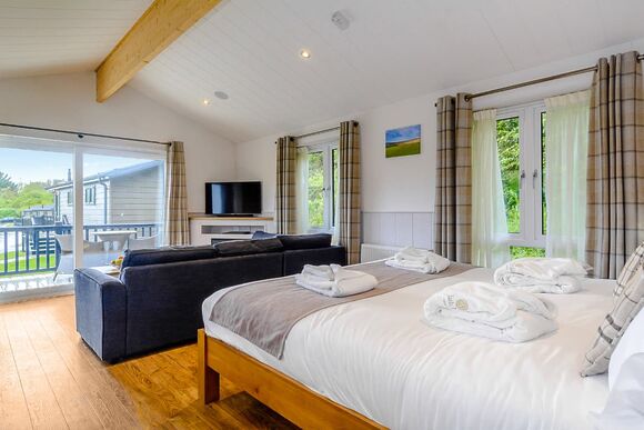 Norland - Bath Mill Lodge Retreat, Newton Saint Loe, Nr Bath