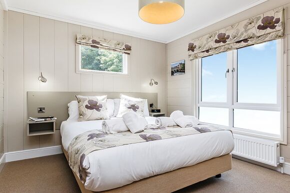 Pemberley Lodge - Bath Mill Lodge Retreat, Newton Saint Loe, Nr Bath