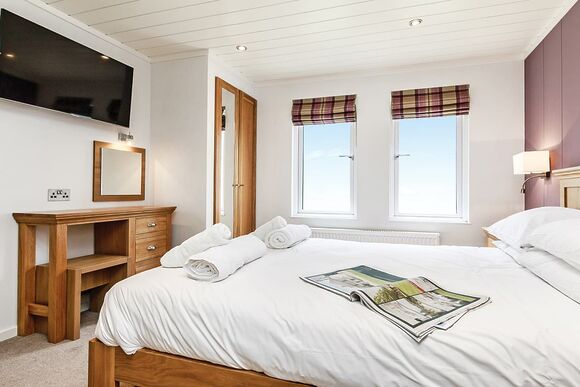 Netherfield Lodge - Bath Mill Lodge Retreat, Newton Saint Loe, Nr Bath