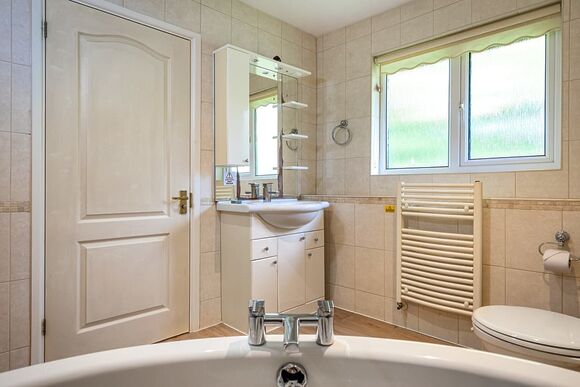 Bungalow 3 - Bodmin Holiday Park, Bodmin