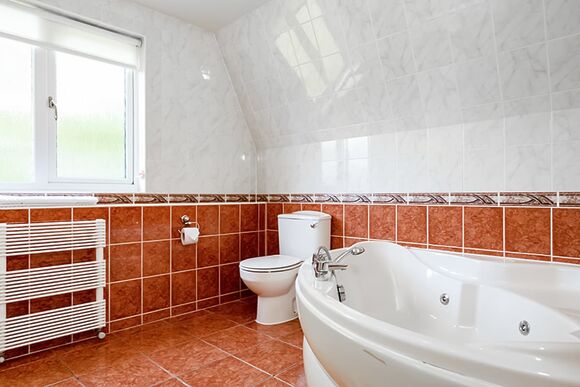 Villa 1 Pet Friendly - Bodmin Holiday Park, Bodmin