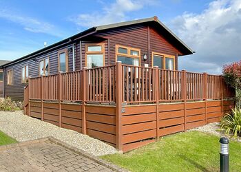 Country Lodge Six Spa - Bossiney Bay, Tintagel