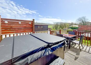 Country Holiday Home Four Spa - Bossiney Bay, Tintagel