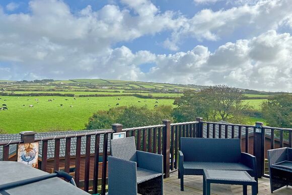Orchard View - Bossiney Bay, Tintagel