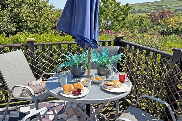 Country Lodge Six - Bossiney Bay, Tintagel