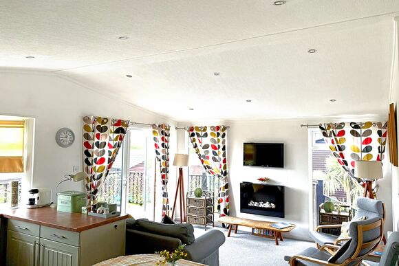 Country Lodge Six - Bossiney Bay, Tintagel