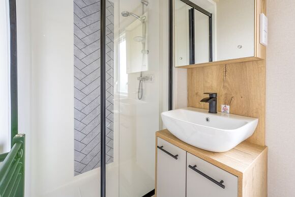 Gold  3 Caravan with Decking Pet Friendly - Bowland Fell Park, Tosside, Nr Skipton