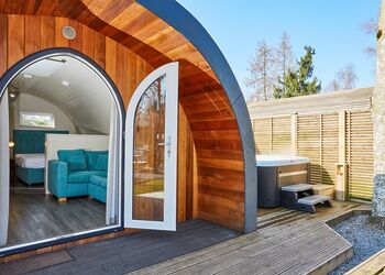 Superior Glamping Pod (electric HT) - Braidhaugh Park, Crieff