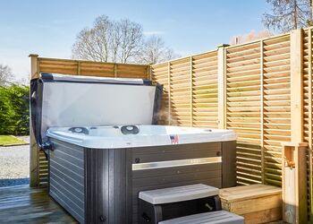 Superior Glamping Pod (electric HT) - Braidhaugh Park, Crieff